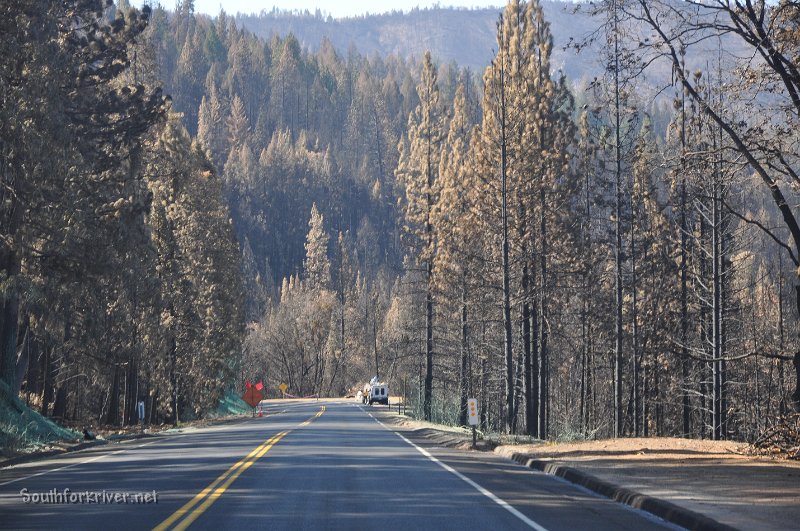 DSC_0588.JPG - Highway 120 down from Sawmill Mtn