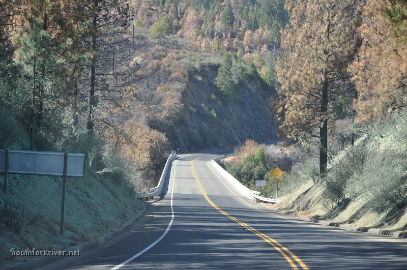 DSC_0608.JPG - Highway 120 at Rainbow Pools