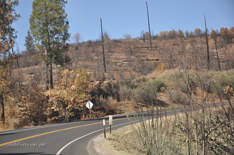 DSC_0611.JPG - Highway 120 near Rainbow Pools