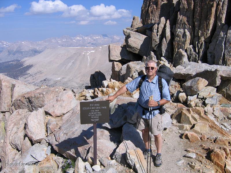 IMG_1562.JPG - Mike at Trail Crest - Had fun finding a space to take picture