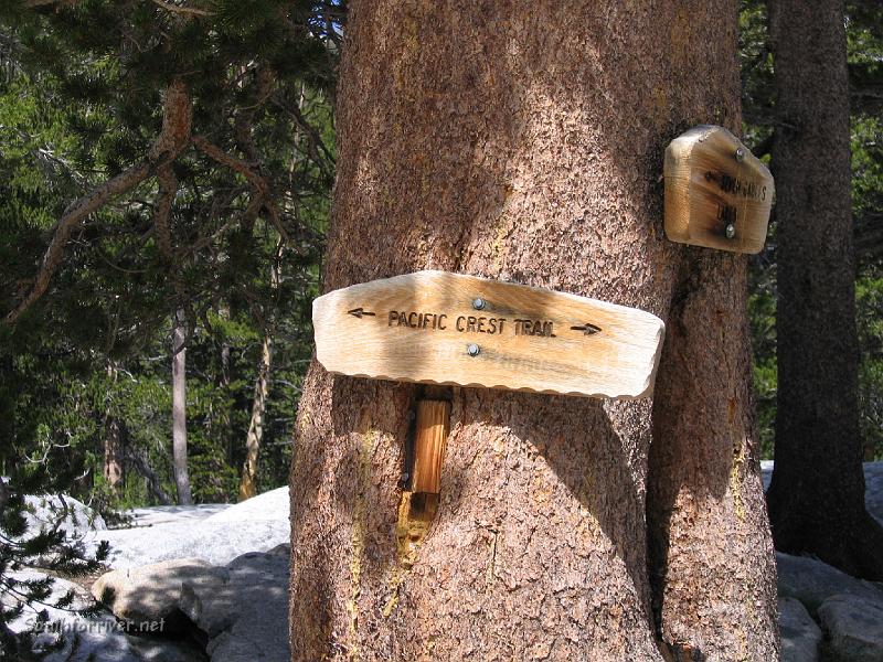 IMG_1804.JPG - PCT trail sign near Bear Creek